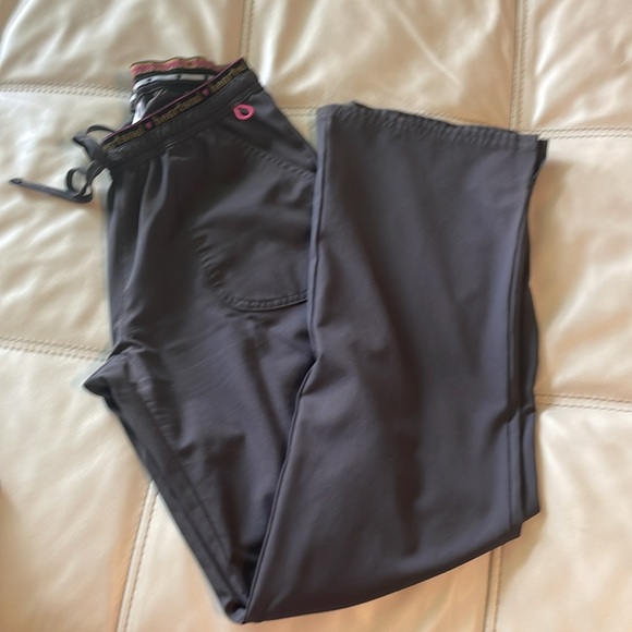 Scrub set - Picture 3 of 3